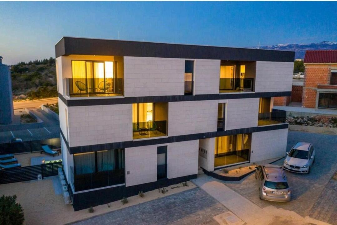 Apartments House Novel Novalja Exteriér fotografie