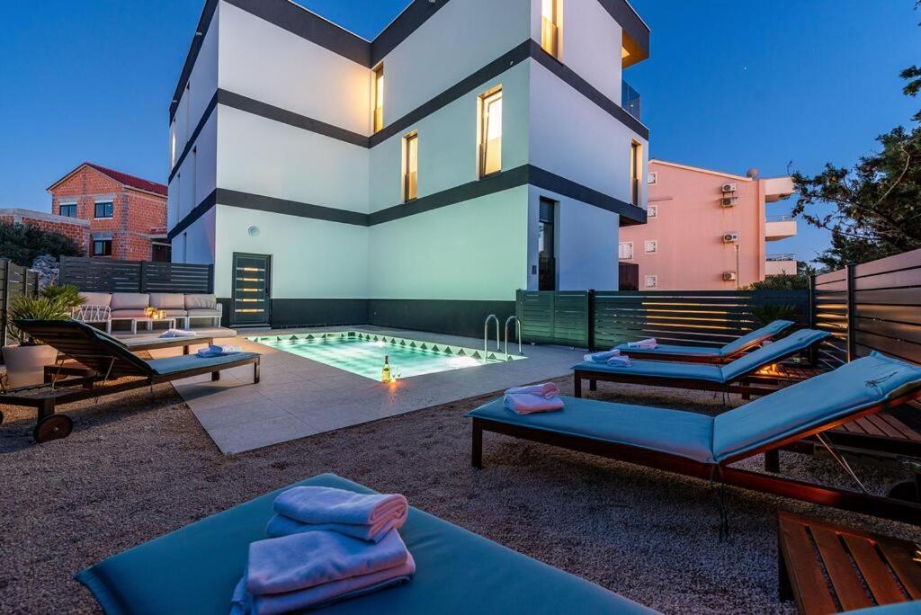Apartments House Novel Novalja Exteriér fotografie